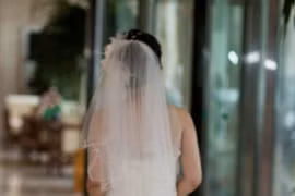 Nước mắt muộn màng của thiếu nữ lấy chồng ở tuổi 17