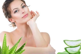 Tự làm mặt nạ nha đam giúp da mặt trắng mịn thần tốc