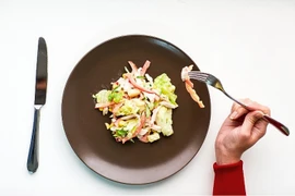 Nhà khoa học “bật mí” 2 nguyên tắc giảm cân “dễ như ăn cơm”