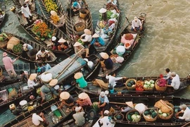 Những khu chợ nổi ấn tượng nhất Đông Nam Á