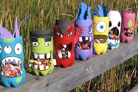 Trang trí vườn đẹp với chai nhựa tự chế