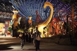 Chiêm ngưỡng công viên giải trí trong nhà tỷ đô ở Dubai