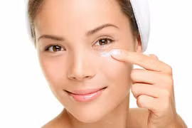 Sai lầm dùng kem dưỡng khiến càng bôi da càng xấu