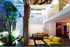 Ngôi nhà bình yên hiếm thấy ở Sài Gòn ấn tượng báo Tây