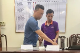 Tài xế taxi Vic cầm hung khí hành hung người khác