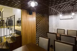 Nhà hàng độc đáo ở TP HCM nổi bật trên báo ngoại