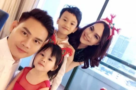 Từng tuyệt vọng vì con mắc bệnh hiếm gặp, MC Hồng Phúc giờ ra sao?