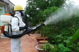 Thuốc diệt côn trùng khiến hơn 40 công nhân bị ngộ độc nguy hiểm ra sao?