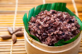 Cách làm món xôi trám đen cực hấp dẫn của Cao Bằng