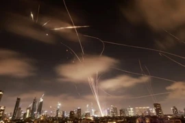 NYT: Israel đối mặt bất lợi trước Iran, khó kéo dài giao tranh?
