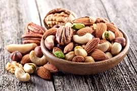 Muốn kéo dài tuổi thọ hãy bổ sung gấp những loại hạt này vào thực đơn
