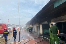 Cháy quán ăn ở Hải Dương, một cháu bé bị tử vong