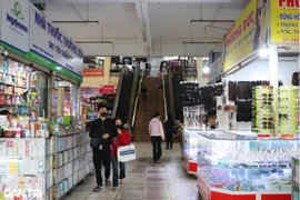 Nghệ An: Tiểu thương chợ truyền thống rủ nhau đóng cửa sớm