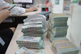 Ngân hàng thương mại yếu kém tiềm ẩn rủi ro cho khách hàng