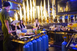 Thanh Hóa: Phá động karaoke, massage G7, giải cứu 58 cô gái