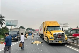 Hải Dương: Nam công nhân tử vong khi va chạm xe container trên QL5