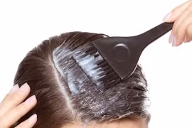 Người phụ nữ nhuộm tóc hai lần/năm được chẩn đoán mắc ung thư