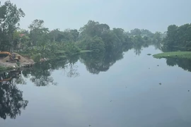 Vì sao chưa xử lý được nguồn phát thải gây ô nhiễm sông Bắc Hưng Hải?