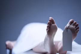 Vụ mở quan tài khám nghiệm tử thi, nghi phạm là con nạn nhân