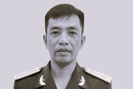 Truy tặng Huân chương Bảo vệ Tổ quốc cho Trung tá Tăng Bá Hưng