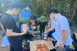 Quảng Bình: Bắt giữ ô tô chở 550 kg pháo hoa lậu