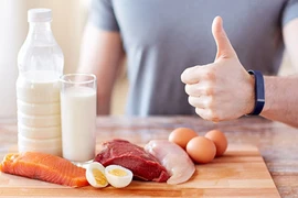 Dấu hiệu chắc chắn cơ thể cần nạp thêm chất đạm 