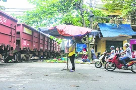 10 năm làm barie sống của thiếu phụ giàu ân tình