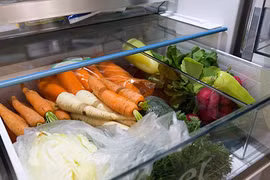 Nơi nào trong tủ lạnh chứa nhiều vi khuẩn giết người nhất?