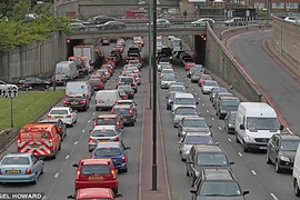 Sống ở thành thị dễ bị huyết áo cao vì tiếng ồn