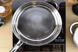 Cách làm sạch chảo bị cháy đen đơn giản, nhanh nhất