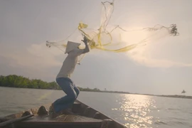 Vẻ đẹp yên bình của quê hương qua clip của cô gái gốc Việt