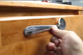 Không ai ngờ một chiếc thìa có thể làm được 3 điều này 