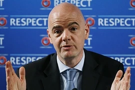 Chủ tịch FIFA nêu thêm ý tưởng kỳ dị về World Cup