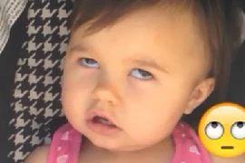 Cười sái hàm với những biểu cảm siêu đáng yêu của bé