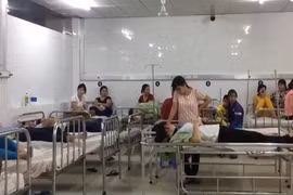 Bình Dương: Ngộ độc tập thể phải cấp cứu sau khi ăn mỳ tôm