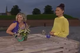 2 MC hốt hoảng vì kẻ phá đám chương trình trực tiếp