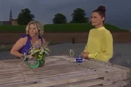 2 MC hốt hoảng vì kẻ phá đám chương trình trực tiếp