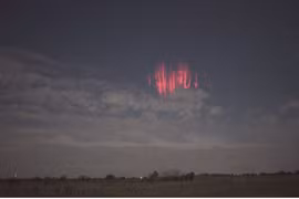 Video: Những tia sét hình thù kỳ dị trên bầu trời Mỹ