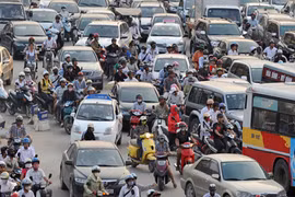 Người dân thủ đô đang sinh hoạt theo giờ giấc nông thôn?