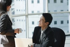 Chồng mua nhà cho thư ký trẻ vì thương cô ở trọ