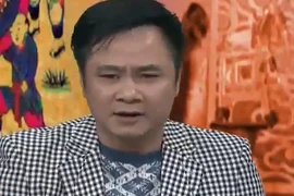 Video Tự Long hát vợ người ta phiên bản Táo quân 2016