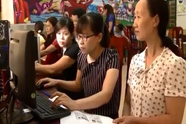 Hà Nội: Thuận lợi khi đăng ký trực tuyến vào học lớp 1