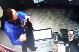 U50 trộm 20 triệu đồng trong shop thời trang