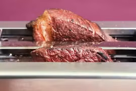 Video: Cách nướng miếng bít tết kỳ lạ nhất