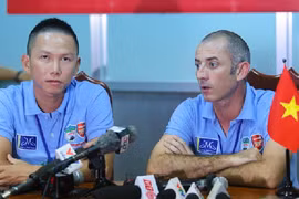 HLV Graechen: Công Phượng “lên mây” là do lỗi của báo chí