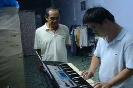 Chuyện cổ tích cảm động của cha và con giữa đời thường