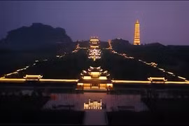 Đẹp tuyệt mỹ toàn cảnh chùa Bái Đính về đêm