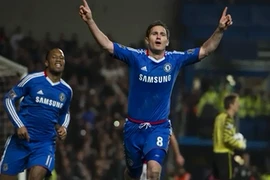 Top 10 tiền vệ hàng đầu lịch sử Ngoại hạng Anh 