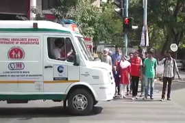 Bài học đắt giá về trách nhiệm nhường đường cho xe cứu thương