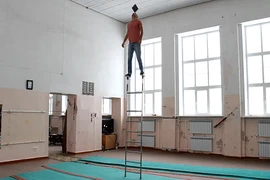 Màn biểu diễn với chiếc iPad khiến người xem ngỡ ngàng